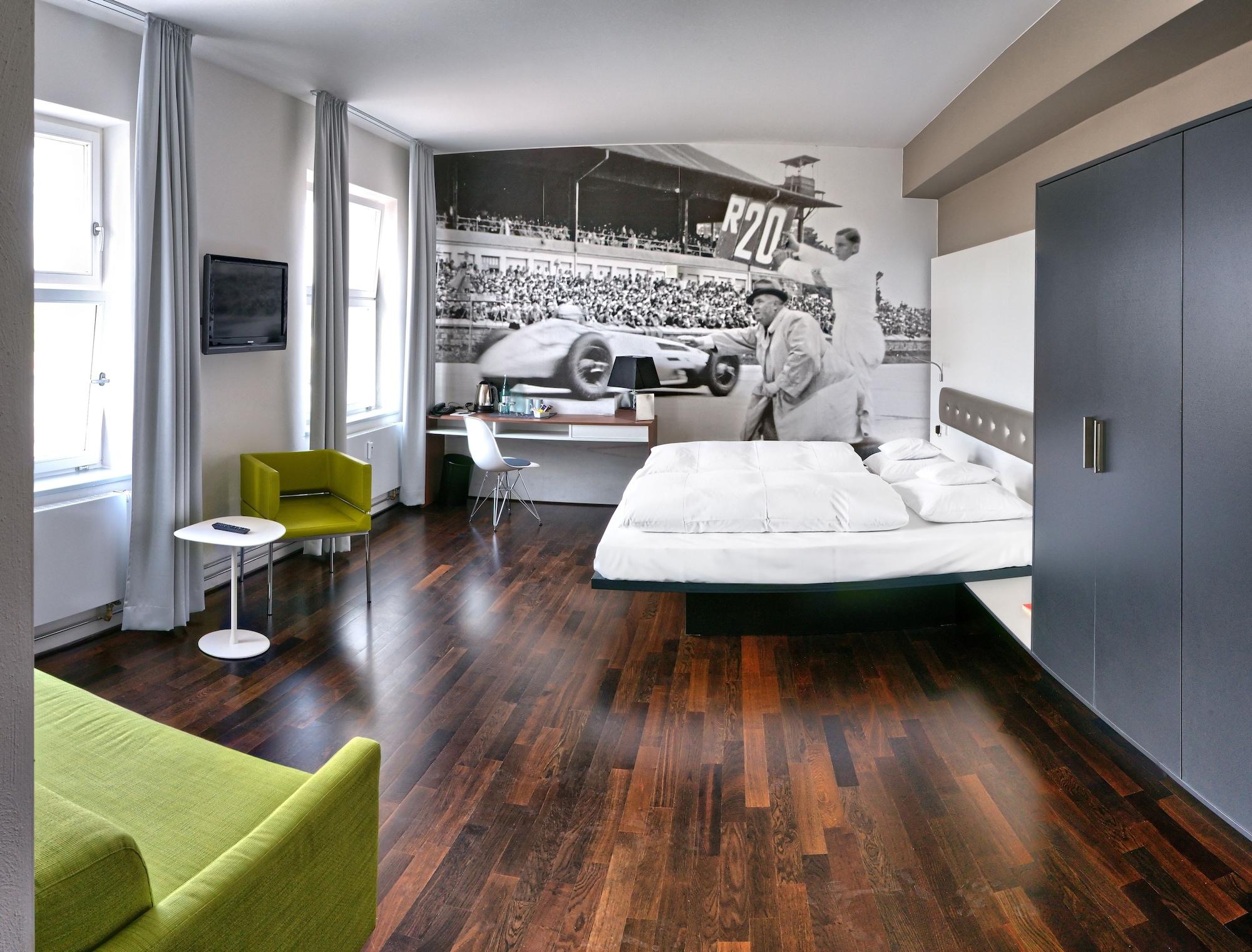V8 Hotel Classic Motorworld Region Stuttgart Böblingen Eksteriør bilde