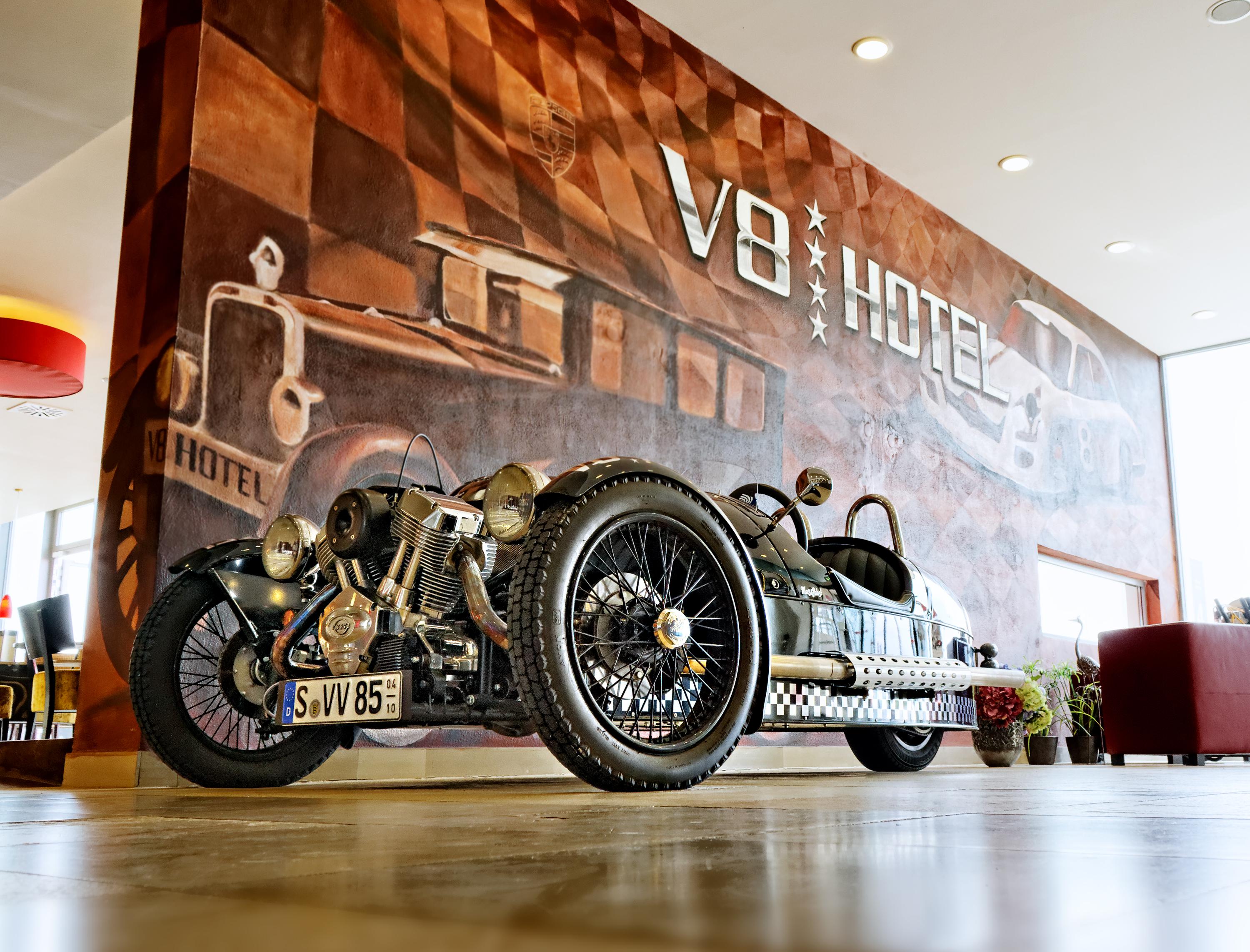 V8 Hotel Classic Motorworld Region Stuttgart Böblingen Eksteriør bilde