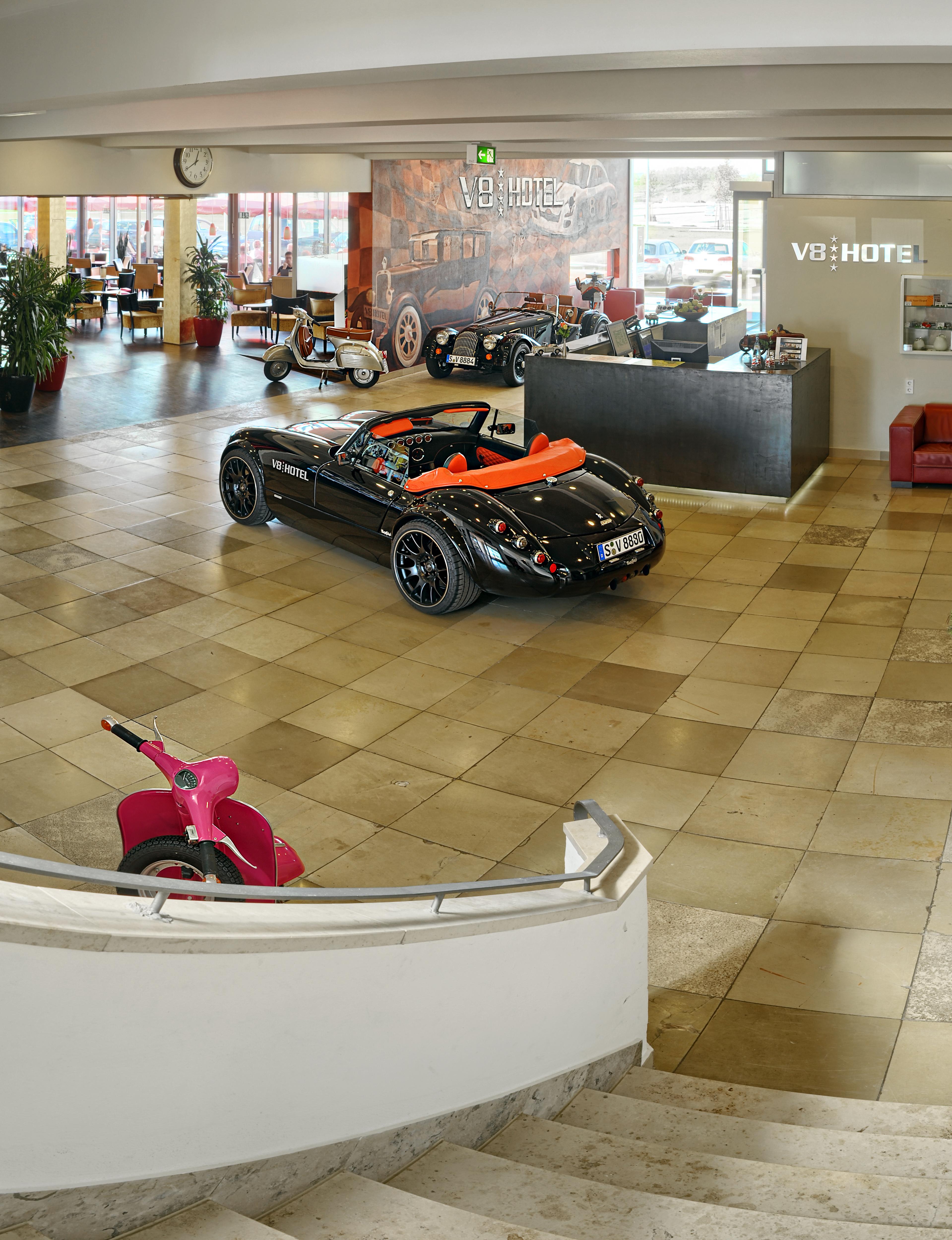 V8 Hotel Classic Motorworld Region Stuttgart Böblingen Eksteriør bilde